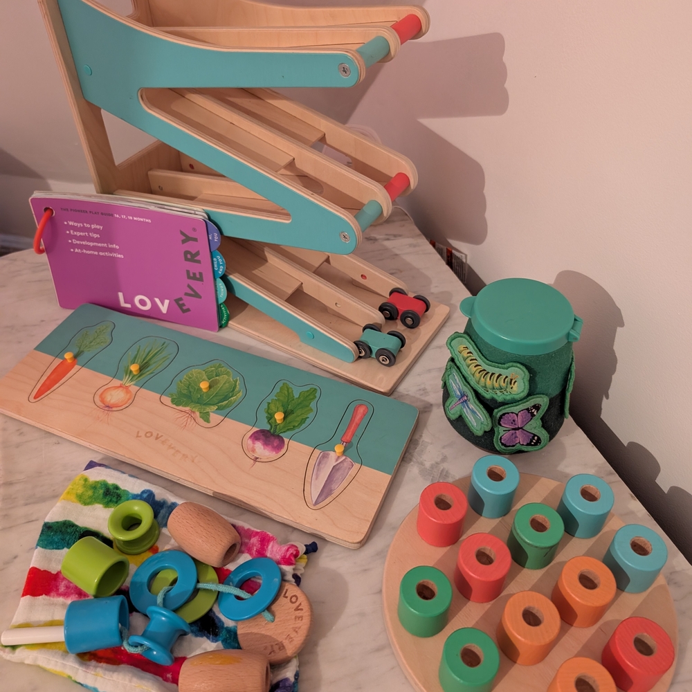 Lovevery The Adventurer play Kit Ages 16-18 Months